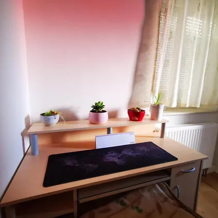 2-room Near & Centre 公寓 *