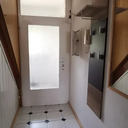 2-room Near & Centre 公寓 *