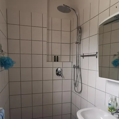 2-room Near & Centre 公寓 *